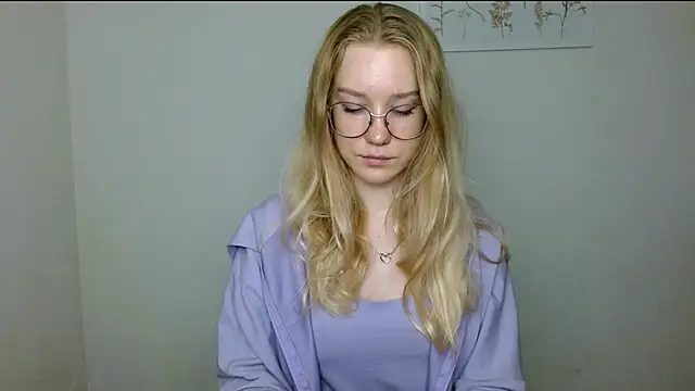 cindi hot online show from October 10, 2025, 1:01 pm