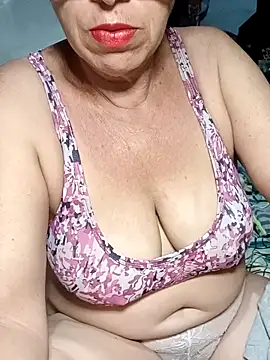 abrilmilf7733 online show from May 11, 2026, 4:36 am