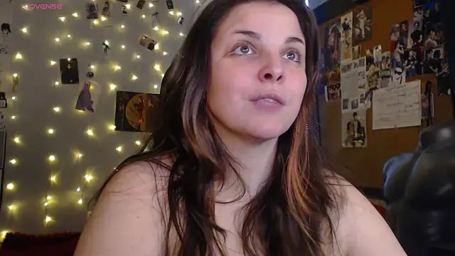 Snapshot of Saya_sweet chatting on October 12, 2025, 9:43 am Saya sweet online show from October 12, 2025, 9:43 am