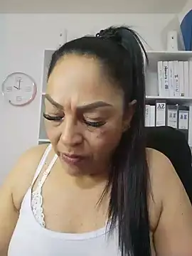 Gina Myers online show from May 28, 2026, 3:03 am