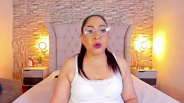 Gina Myers online show from March 13, 2025, 12:24 pm