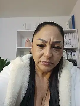 Gina Myers online show from May 16, 2026, 3:38 am