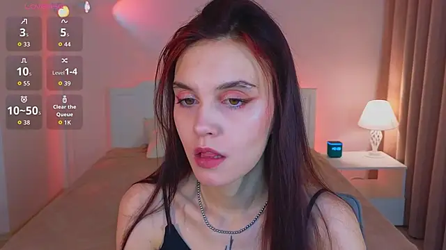 Snapshot of SusieMorris chatting on November 11, 2025, 2:06 am SusieMorris online show from November 11, 2025, 2:06 am