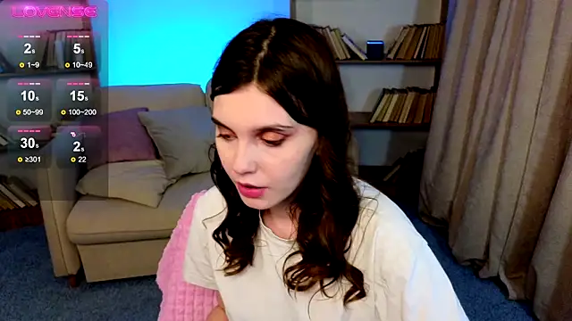 Snapshot of SusieMorris chatting on February 18, 2025, 7:43 am SusieMorris online show from February 18, 2025, 7:43 am