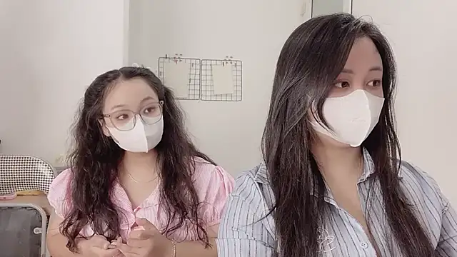 Snapshot of Bamboo_Swetie chatting on October 22, 2025, 3:11 pm Bamboo Swetie online show from October 22, 2025, 3:11 pm