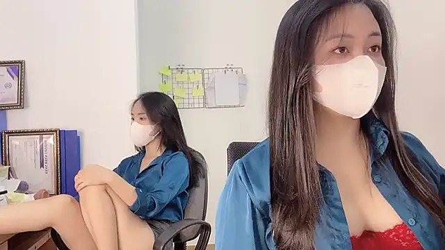 Snapshot of Bamboo_Swetie chatting on March 9, 2025, 2:43 pm Bamboo Swetie online show from March 9, 2025, 2:43 pm