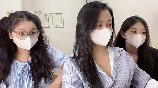 Snapshot of Bamboo_Swetie chatting on November 23, 2025, 3:22 pm Bamboo Swetie online show from November 23, 2025, 3:22 pm