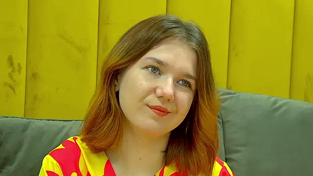 Snapshot of LessySmith chatting on November 17, 2025, 4:22 pm LessySmith online show from November 17, 2025, 4:22 pm