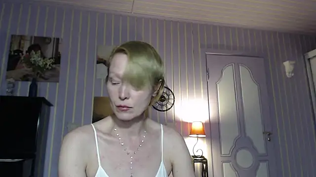 Marquise555 online show from May 20, 2026, 5:21 pm
