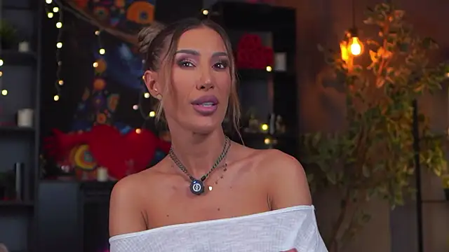 Evelyn Evyyy online show from March 16, 2026, 7:16 pm