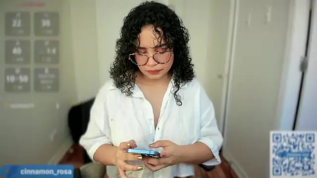 cinnamon rosa online show from March 20, 2025, 9:13 pm