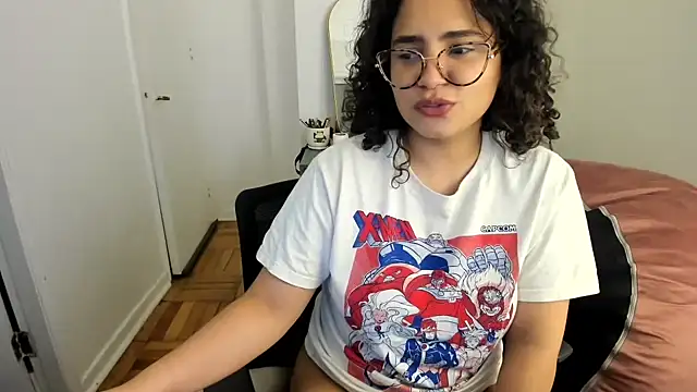 cinnamon rosa online show from February 11, 2025, 1:41 am