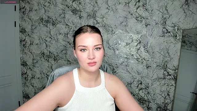 DeniRicchii online show from March 12, 2026, 7:40 pm