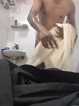 Snapshot of richardjames95 chatting on October 23, 2025, 8:57 am richardjames95 online show from October 23, 2025, 8:57 am