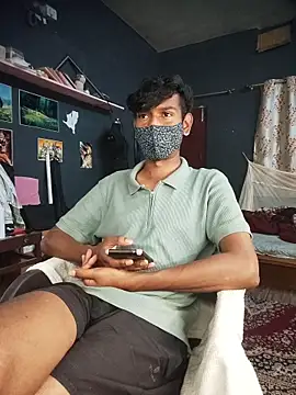 richardjames95 online show from April 8, 2026, 7:15 pm