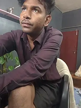 Snapshot of richardjames95 chatting on November 2, 2025, 2:44 pm richardjames95 online show from November 2, 2025, 2:44 pm