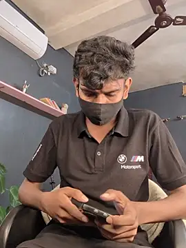 Snapshot of richardjames95 chatting on November 25, 2025, 6:19 pm richardjames95 online show from November 25, 2025, 6:19 pm