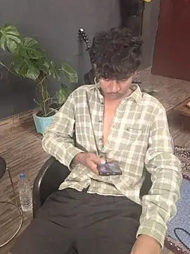 Snapshot of richardjames95 chatting on October 16, 2025, 6:05 pm richardjames95 online show from October 16, 2025, 6:05 pm