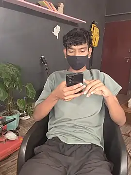 Snapshot of richardjames95 chatting on November 19, 2025, 6:41 pm richardjames95 online show from November 19, 2025, 6:41 pm