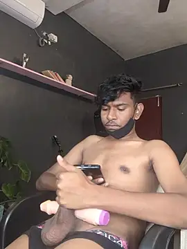 Snapshot of richardjames95 chatting on November 3, 2025, 7:17 pm richardjames95 online show from November 3, 2025, 7:17 pm