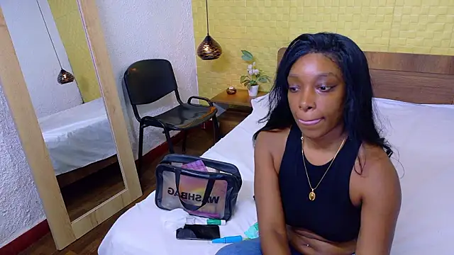 Snapshot of Shamiraa_moore chatting on February 3, 2026, 6:46 pm Shamiraa moore online show from February 3, 2026, 6:46 pm