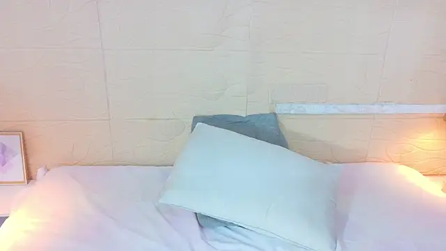 Snapshot of Shamiraa_moore chatting on September 13, 2025, 1:44 pm Shamiraa moore online show from September 13, 2025, 1:44 pm