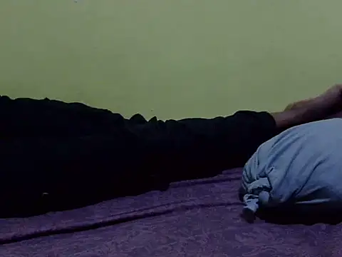 QUEEN-LIZ online show from October 14, 2025, 6:08 pm