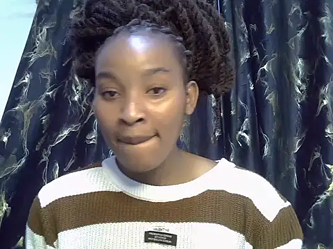 Snapshot of cute-alexis chatting on May 13, 2026, 1:29 pm cute-alexis online show from May 13, 2026, 1:29 pm