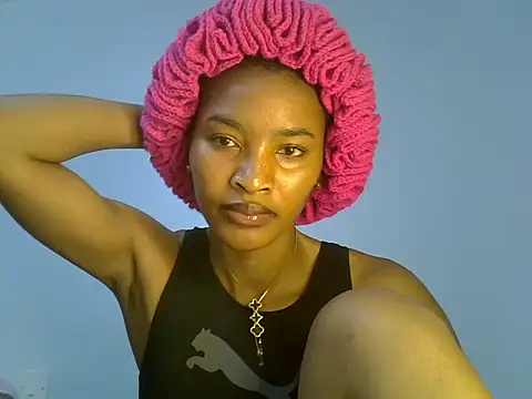 cute-alexis online show from November 18, 2025, 9:56 am