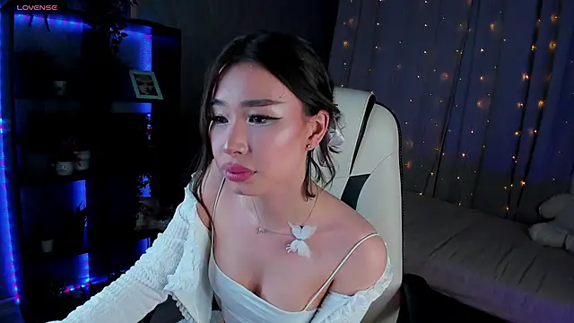 sensualily online show from March 16, 2025, 12:23 am