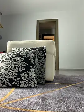 -RIVIERA- online show from November 26, 2025, 6:24 am