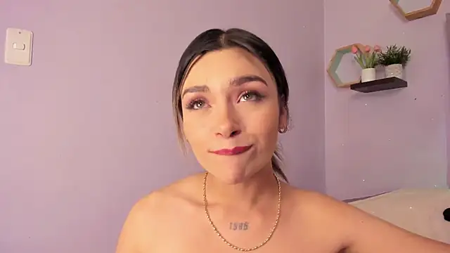 Snapshot of Esteff__o2 chatting on March 17, 2025, 11:13 pm Esteff o2 online show from March 17, 2025, 11:13 pm