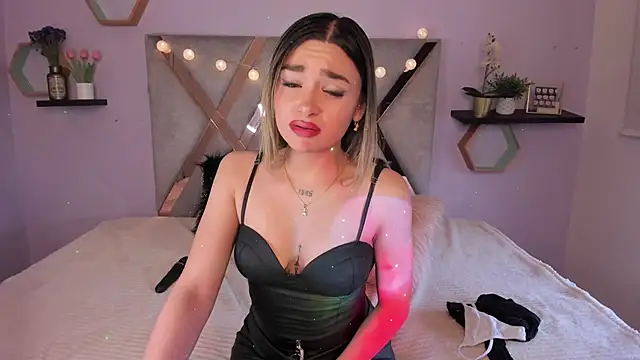 Snapshot of Esteff__o2 chatting on January 30, 2025, 10:41 pm Esteff o2 online show from January 30, 2025, 10:41 pm