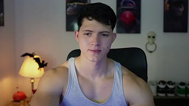 Hazzan Velez online show from November 8, 2025, 9:18 pm