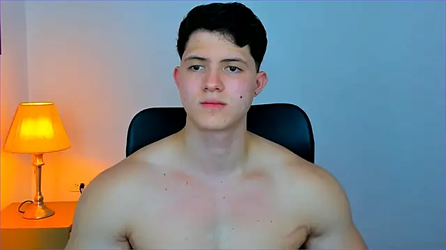 Hazzan Velez online show from February 25, 2025, 11:48 pm