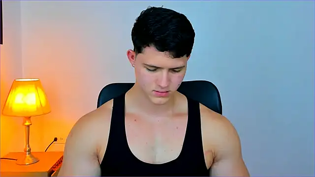 Hazzan Velez online show from February 12, 2025, 11:30 pm