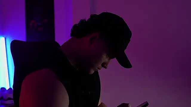 Hazzan Velez online show from September 13, 2025, 9:04 pm