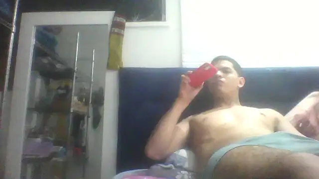 Snapshot of RDbruto chatting on October 9, 2025, 10:43 pm RDbruto online show from October 9, 2025, 10:43 pm