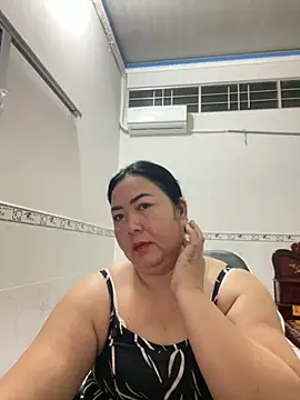 Snapshot of NDith chatting on September 15, 2025, 8:09 pm NDith online show from September 15, 2025, 8:09 pm