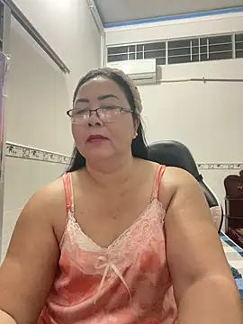 NDith online show from December 5, 2025, 1:43 pm