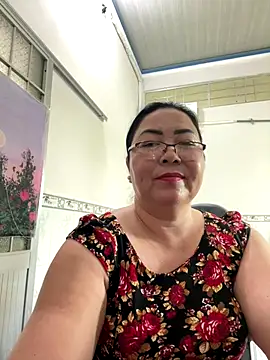 NDith online show from November 22, 2025, 4:33 am