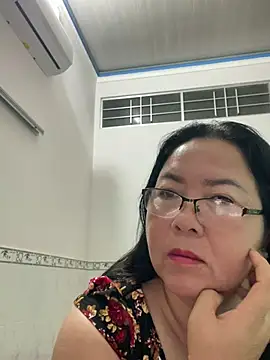 Snapshot of NDith chatting on March 14, 2025, 9:32 pm NDith online show from March 14, 2025, 9:32 pm
