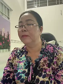 Snapshot of NDith chatting on March 17, 2025, 11:24 pm NDith online show from March 17, 2025, 11:24 pm