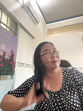 Snapshot of NDith chatting on March 18, 2025, 5:34 am NDith online show from March 18, 2025, 5:34 am