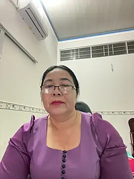 Snapshot of NDith chatting on March 15, 2025, 1:18 pm NDith online show from March 15, 2025, 1:18 pm