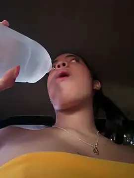 Snapshot of NAUGHTY_LITTLE_18 chatting on March 26, 2026, 10:07 pm NAUGHTY LITTLE 18 online show from March 26, 2026, 10:07 pm