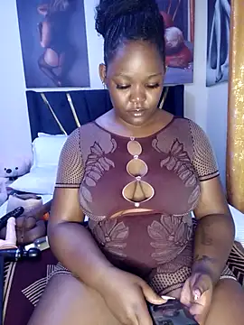 Snapshot of Cherriikenzie chatting on October 15, 2025, 6:49 pm Cherriikenzie online show from October 15, 2025, 6:49 pm