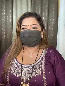 Snapshot of Oh-Monika chatting on March 5, 2026, 4:03 pm Oh-Monika online show from March 5, 2026, 4:03 pm