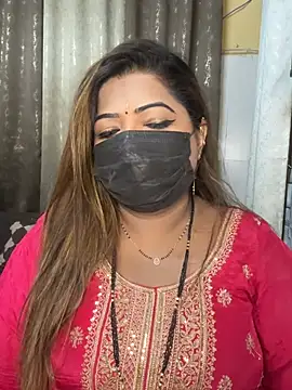 Snapshot of Oh-Monika chatting on April 6, 2026, 4:52 pm Oh-Monika online show from April 6, 2026, 4:52 pm