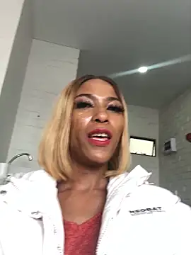 Snapshot of Kylie_Hairy_Bbc chatting on February 13, 2026, 7:19 am Kylie Hairy Bbc online show from February 13, 2026, 7:19 am